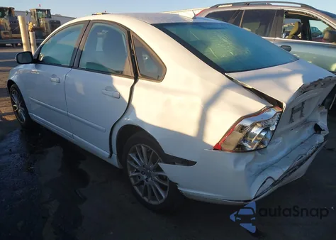 2009 Volvo S40 2.4I z USA, uszkodzony, nr VIN YV1MS382X92456540